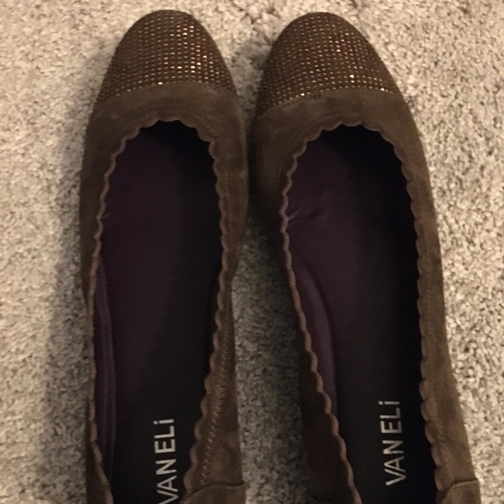 Vaneli Dark Taupe Flat-11N-Never Worn